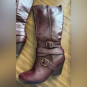 Pierre Dumas Women’s Burgundy Tall Boots size 10